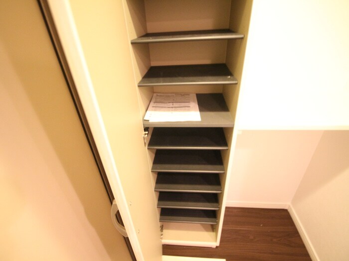物件内観写真17　(靴箱)