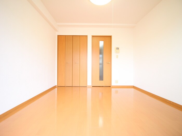 物件内観写真5　(居室)