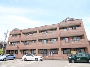 グランディ名西外観写真
