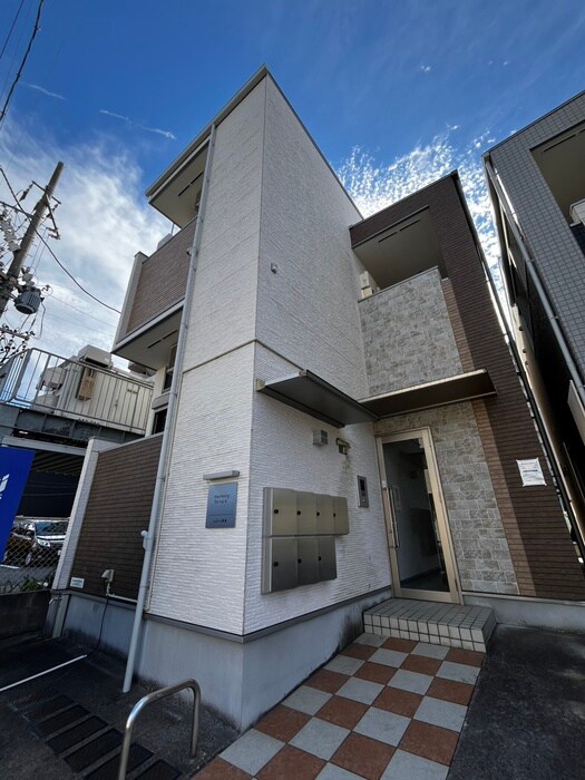 物件外観写真2　(外観写真)