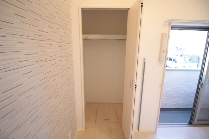 物件内観写真14　(収納)