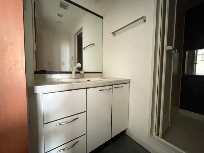 物件内観写真12　(洗面)