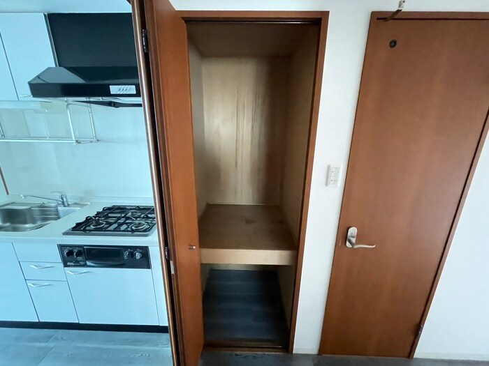 物件内観写真20　(収納)