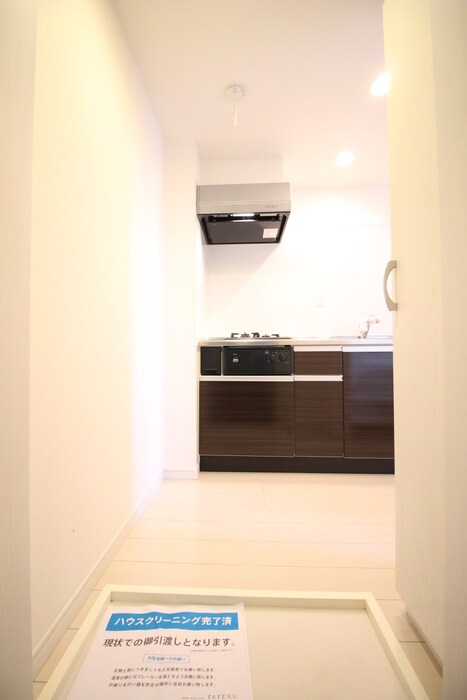 物件内観写真14　(玄関)