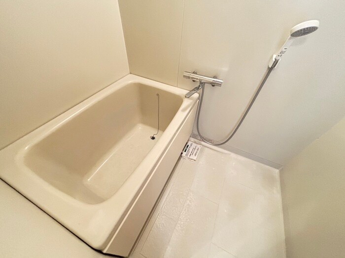 メゾンシエテのバス