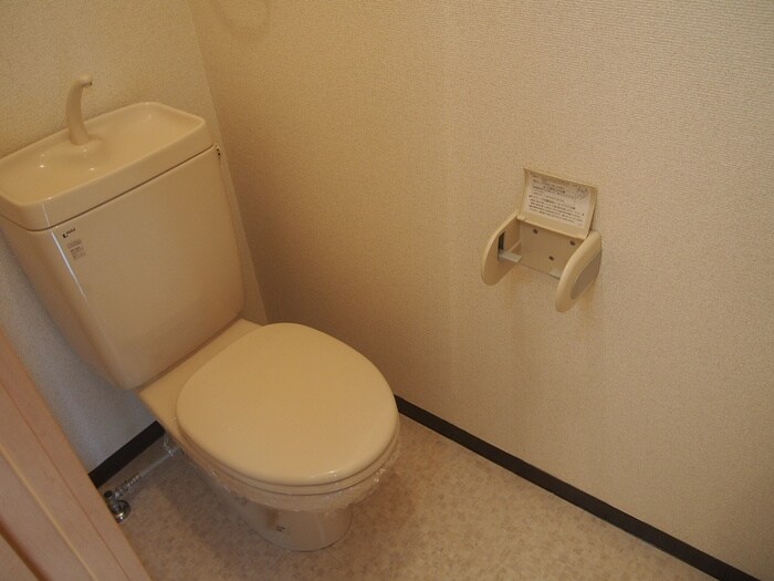 物件内観写真16　(トイレ)