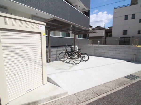 駐輪場