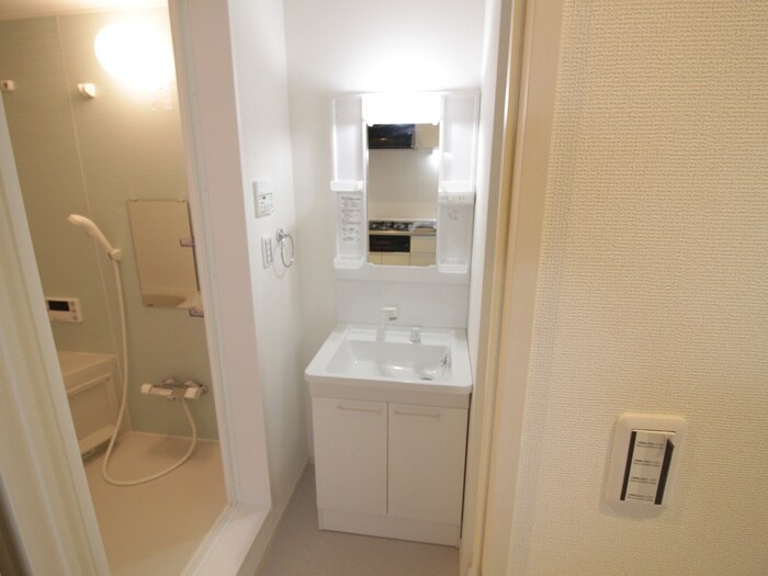 物件内観写真10　(洗面)