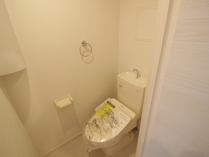 物件内観写真12　(トイレ)