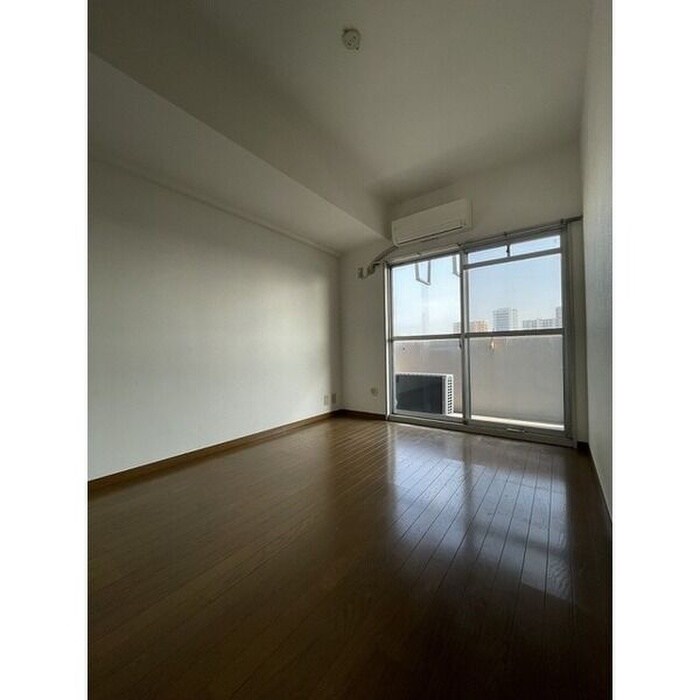 物件内観写真3　(居室)