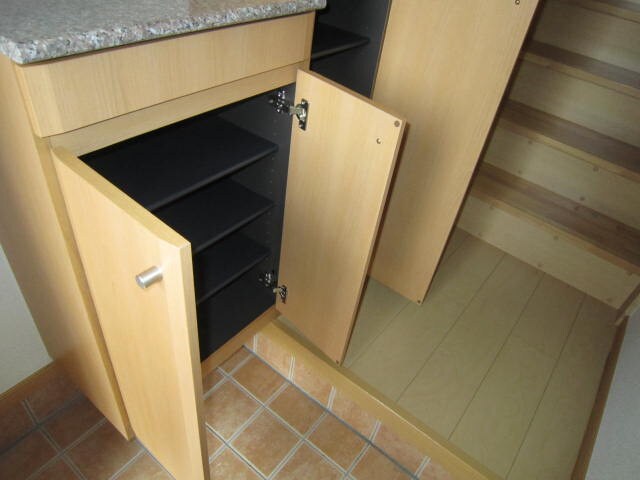 物件内観写真8　(靴箱)