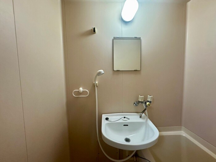 物件内観写真11　(洗面)