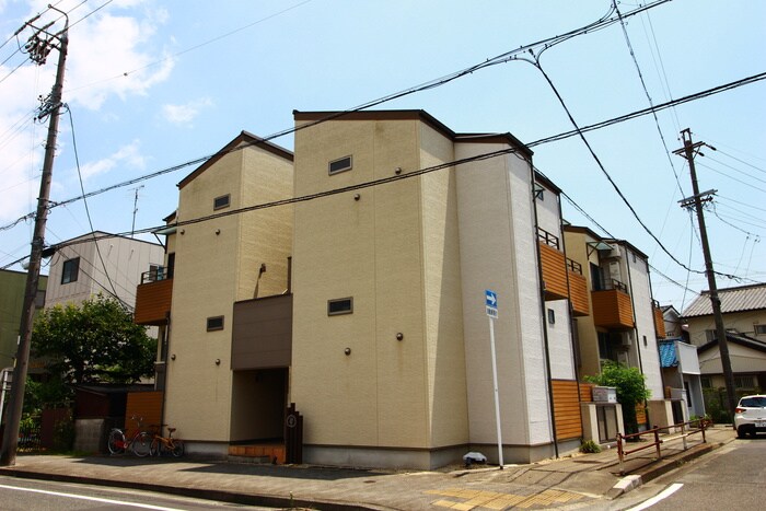 物件外観写真2　(外観写真)