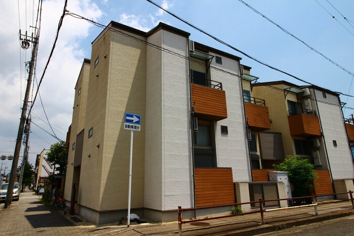 物件外観写真6　(外観写真)