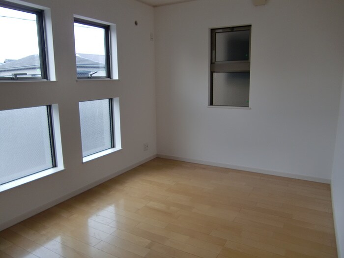 物件内観写真5　(居室)