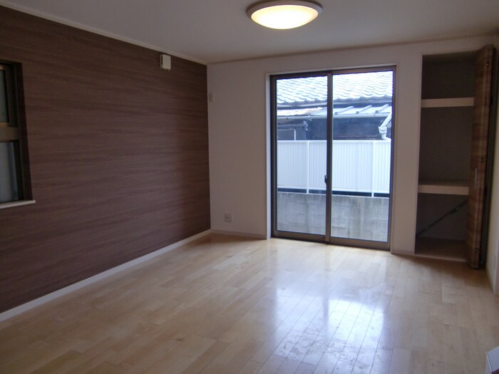 物件内観写真8　(居室)