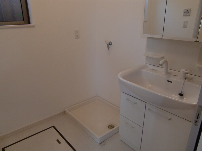 物件内観写真10　(洗面)
