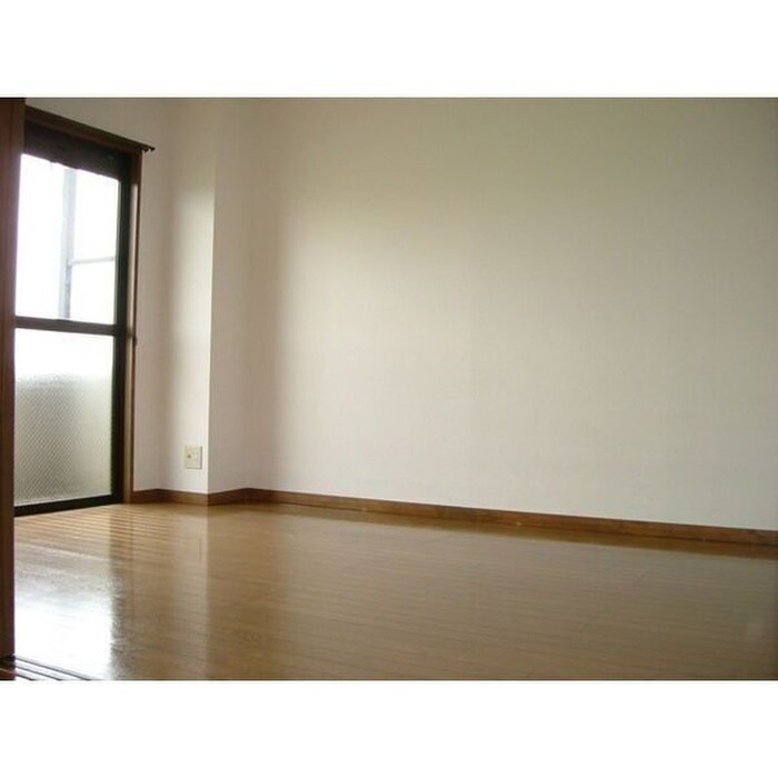 物件内観写真6　(居室)