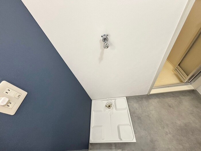 物件内観写真16　(洗濯機置場)