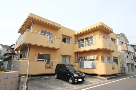 マンション上野Ⅱ外観写真