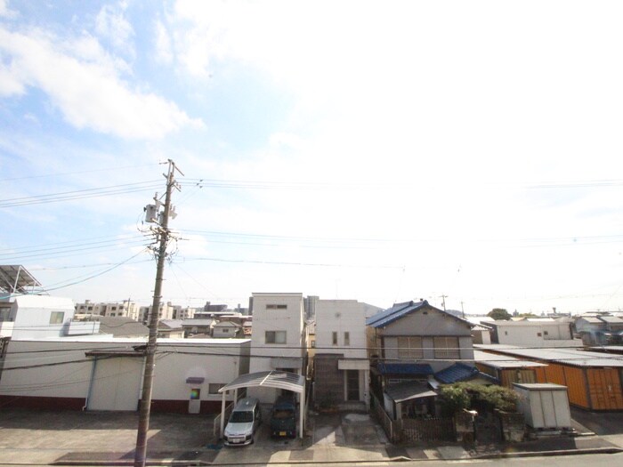 物件内観写真17　(室内からの展望)