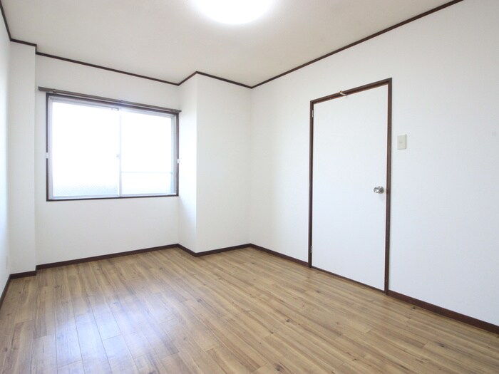 物件内観写真15　(居室)
