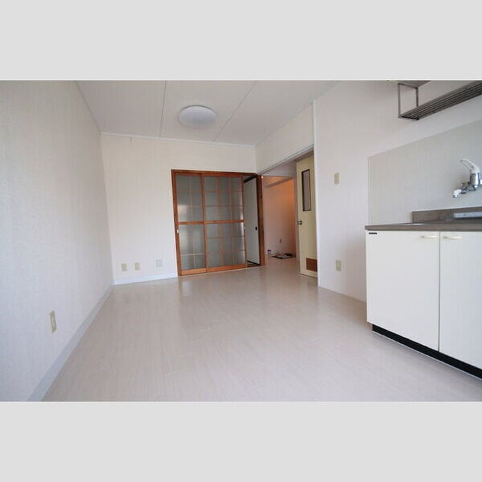 物件内観写真5　(居室)