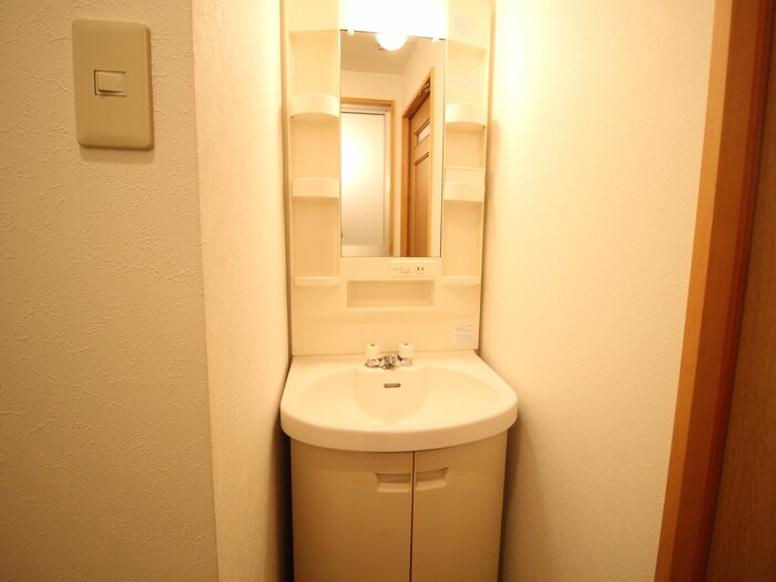 物件内観写真11　(洗面)