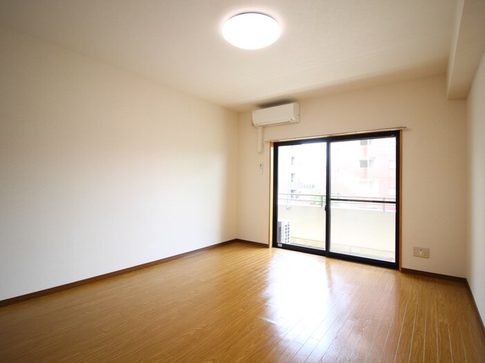 物件内観写真18　(居室)