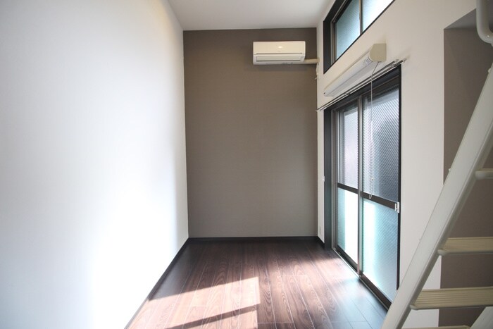 物件内観写真4　(居室)