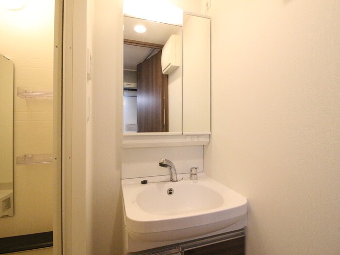 物件内観写真13　(洗面)