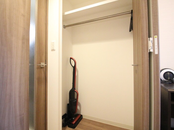 物件内観写真18　(収納)