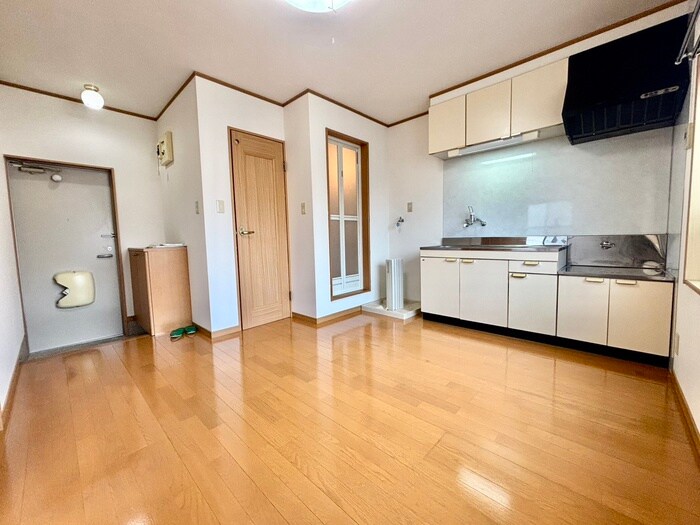 物件内観写真4　(居室)