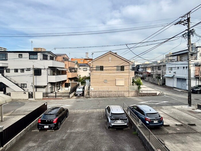 物件内観写真17　(室内からの展望)