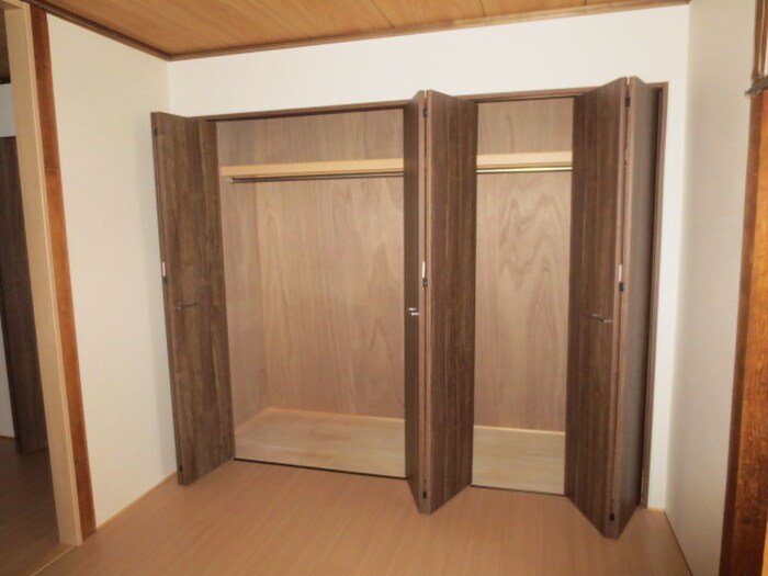 物件内観写真11　(収納)