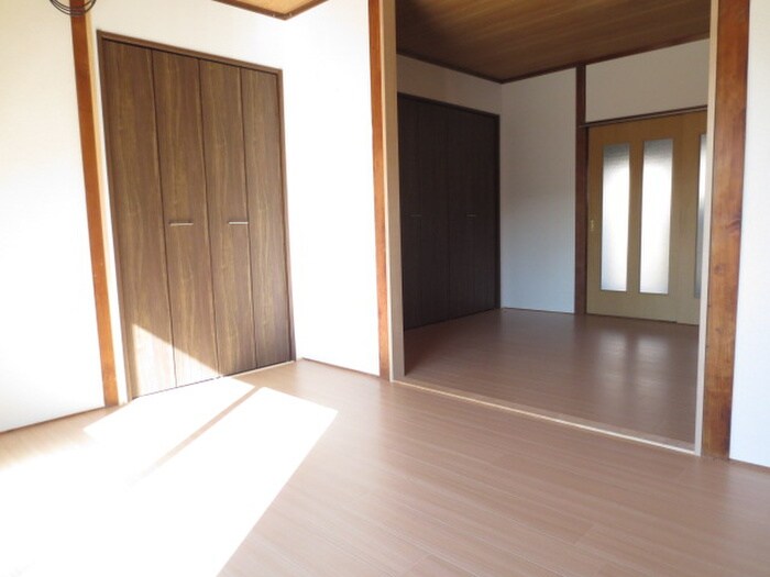物件内観写真13　(居室)