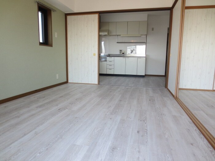 物件内観写真13　(居室)