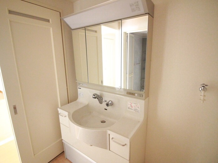 物件内観写真14　(洗面)