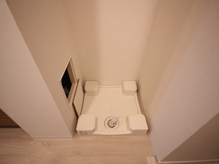 物件内観写真9　(洗濯機置場)