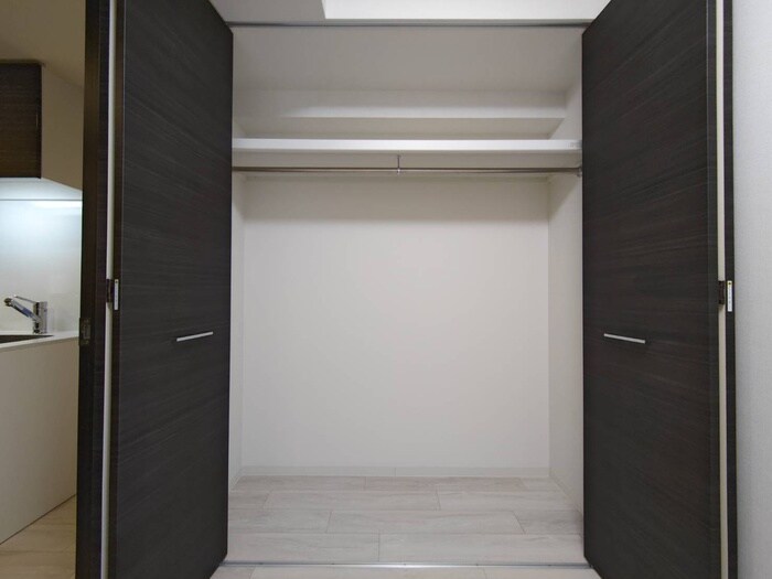 物件内観写真10　(収納)