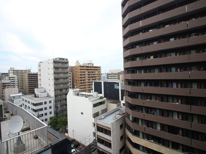 物件内観写真16　(室内からの展望)