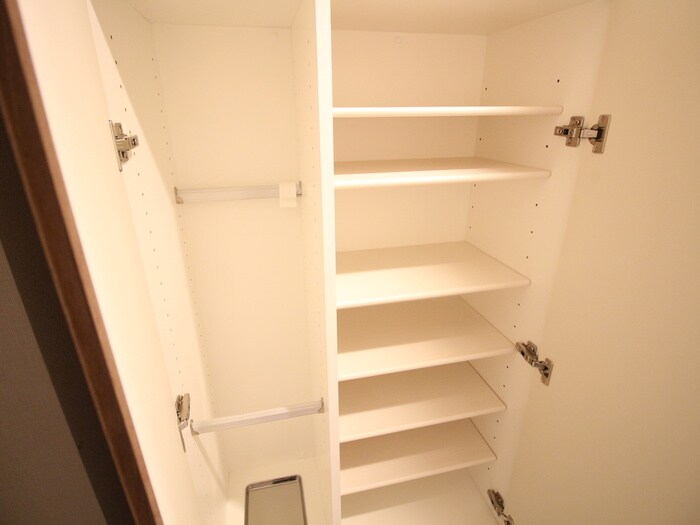 物件内観写真17　(靴箱)