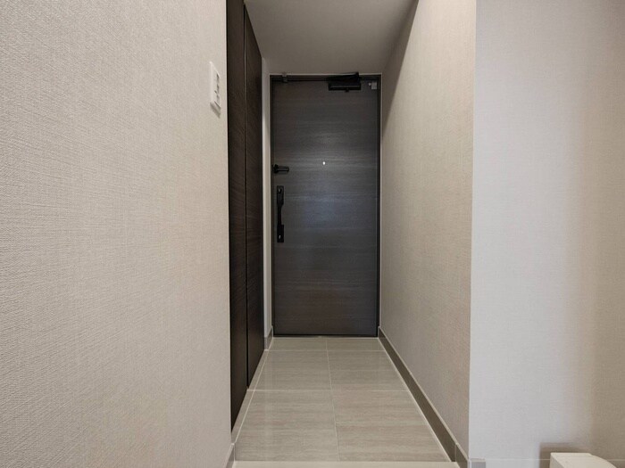 物件内観写真18　(玄関)