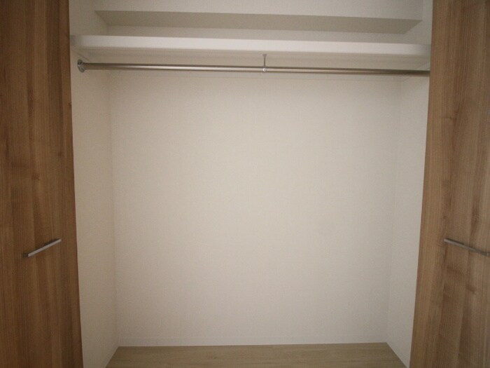 物件内観写真18　(収納)