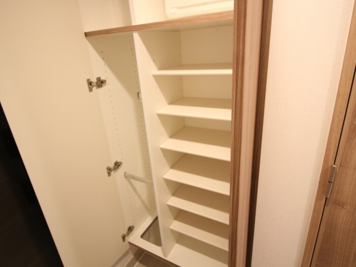 物件内観写真19　(靴箱)