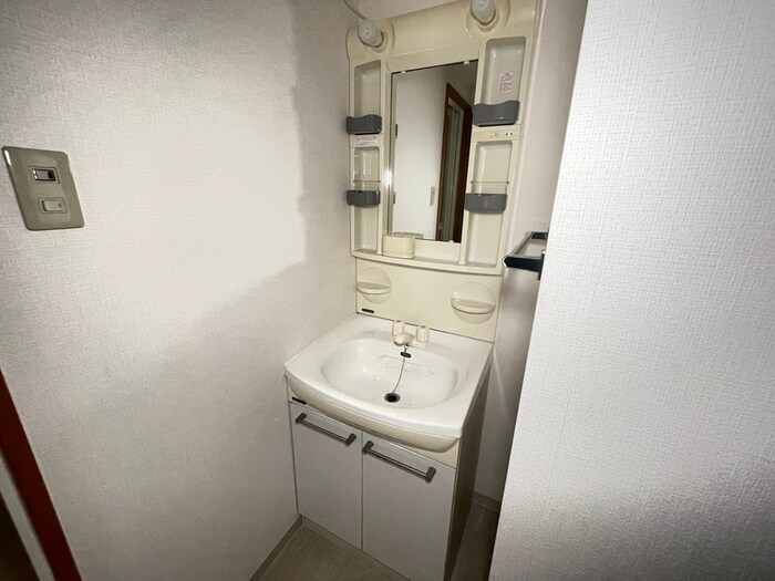 物件内観写真13　(洗面)