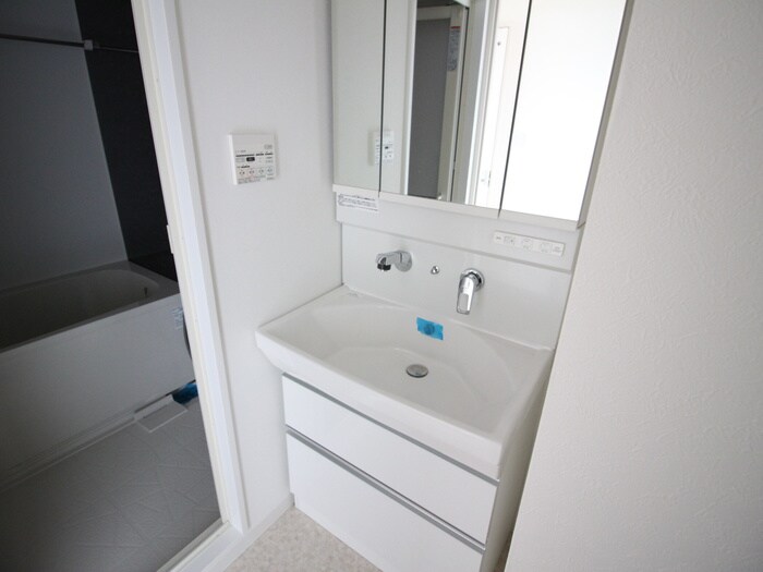 物件内観写真9　(洗面)