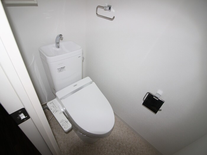 物件内観写真12　(トイレ)