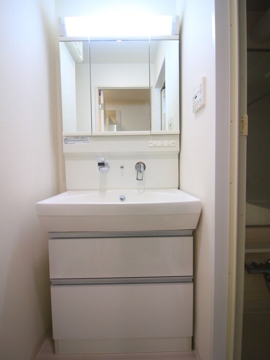 物件内観写真13　(洗面)