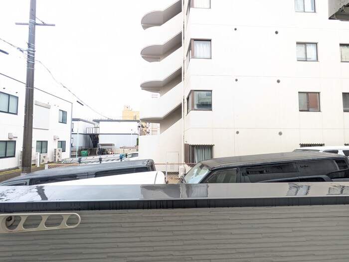 物件内観写真16　(室内からの展望)